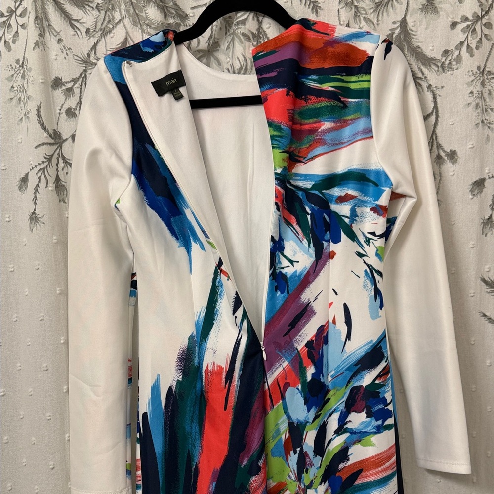 Vibrant Long Sleeve Dress with Abstract Print - Picture 8 of 8